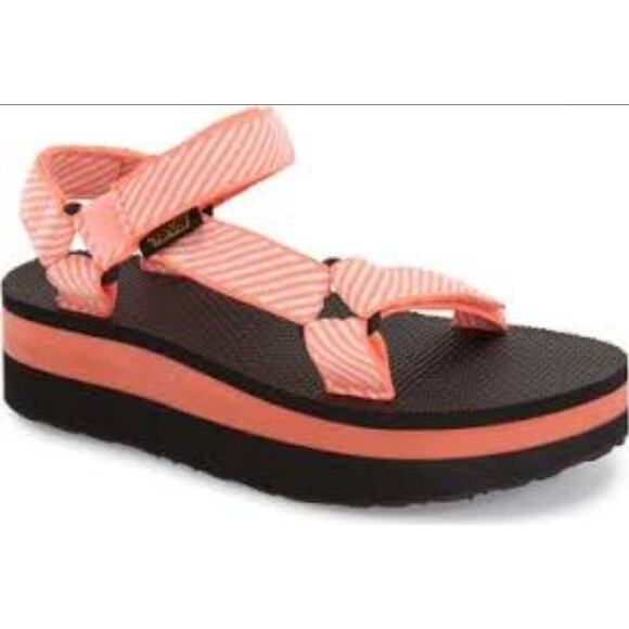 Teva Universal Platform Sandals Size 7 - Picture 1 of 6